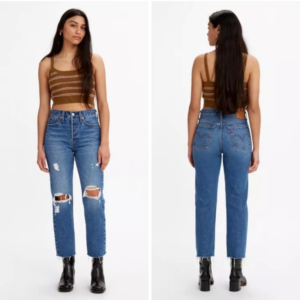 Levi’s Wedgie Straight Fit Medium Wash Ripped Jeans Size 31